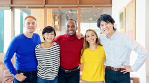 外国人が多い職場の特徴とは？働きやすい職場にするポイントも解説！①