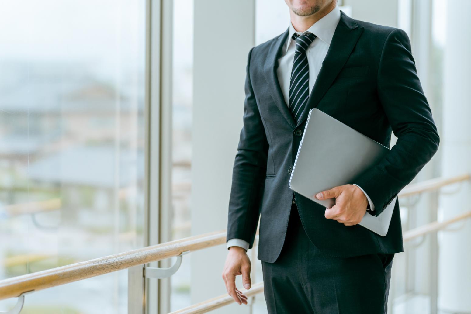 外国人を雇用する際に行う手続きは？手続きを進める前の確認ポイントも解説②