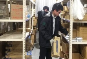 食品商社B